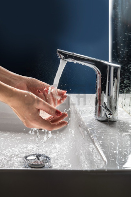 Сенсорный смеситель SLU 76B арт: 03765 Sanela Чехия (фото, схема)